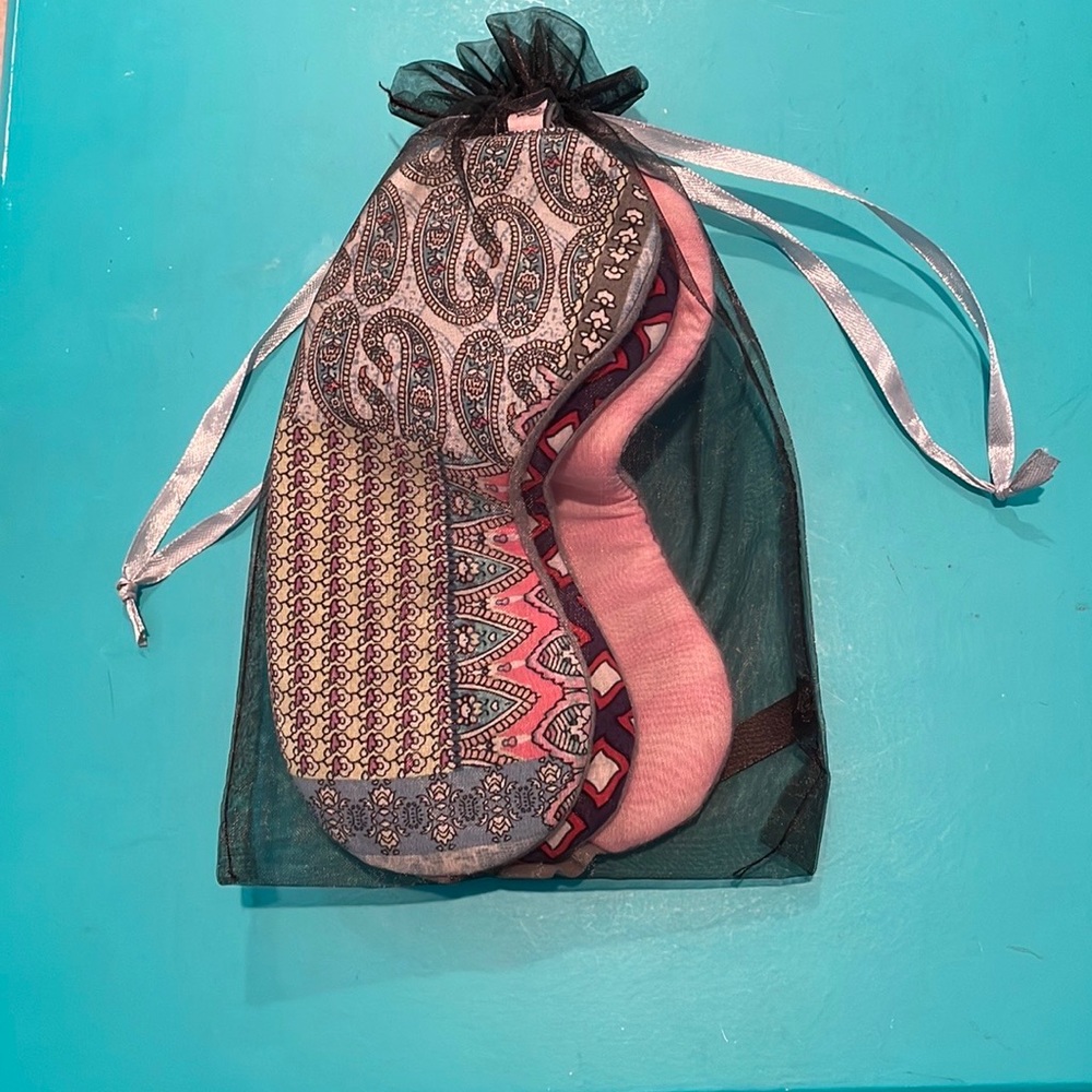 Victoria’s Secret Sleep Mask Set